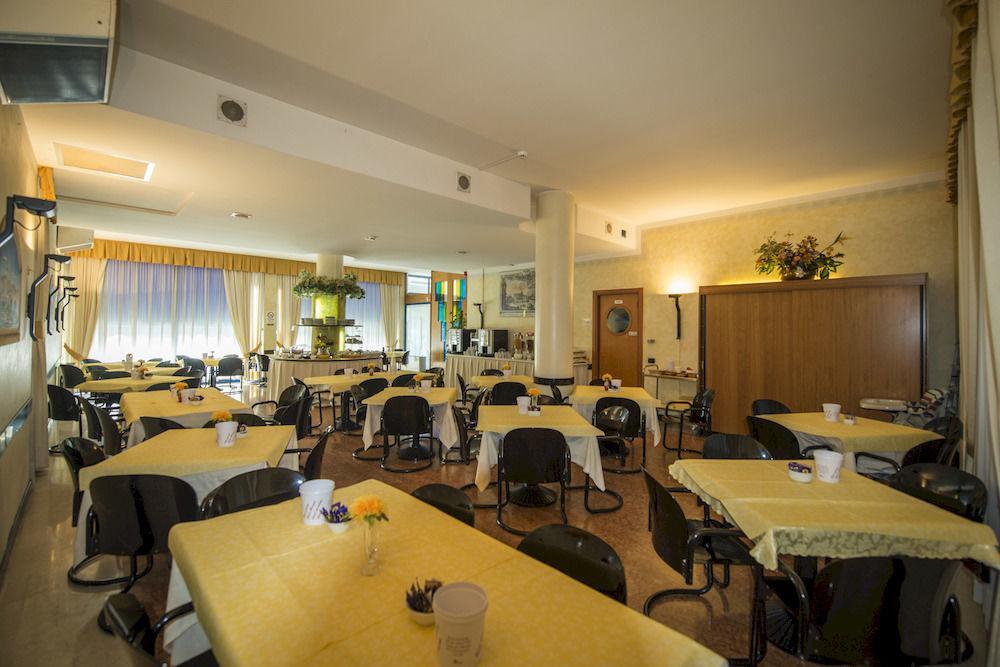 Hotel Krystal Bussolengo Bagian luar foto