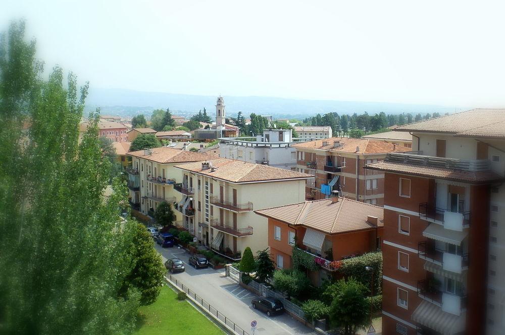 Hotel Krystal Bussolengo Bagian luar foto